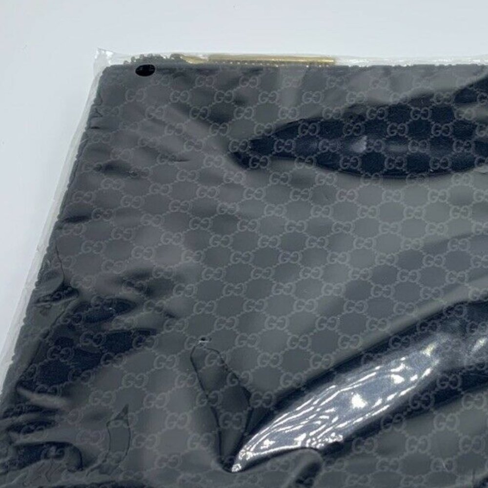 NEW! Authentic GG GUCCI Logo Black Velvet Pouch Purse Cosmetic Bag Embossed Rare - Picture 6 of 6